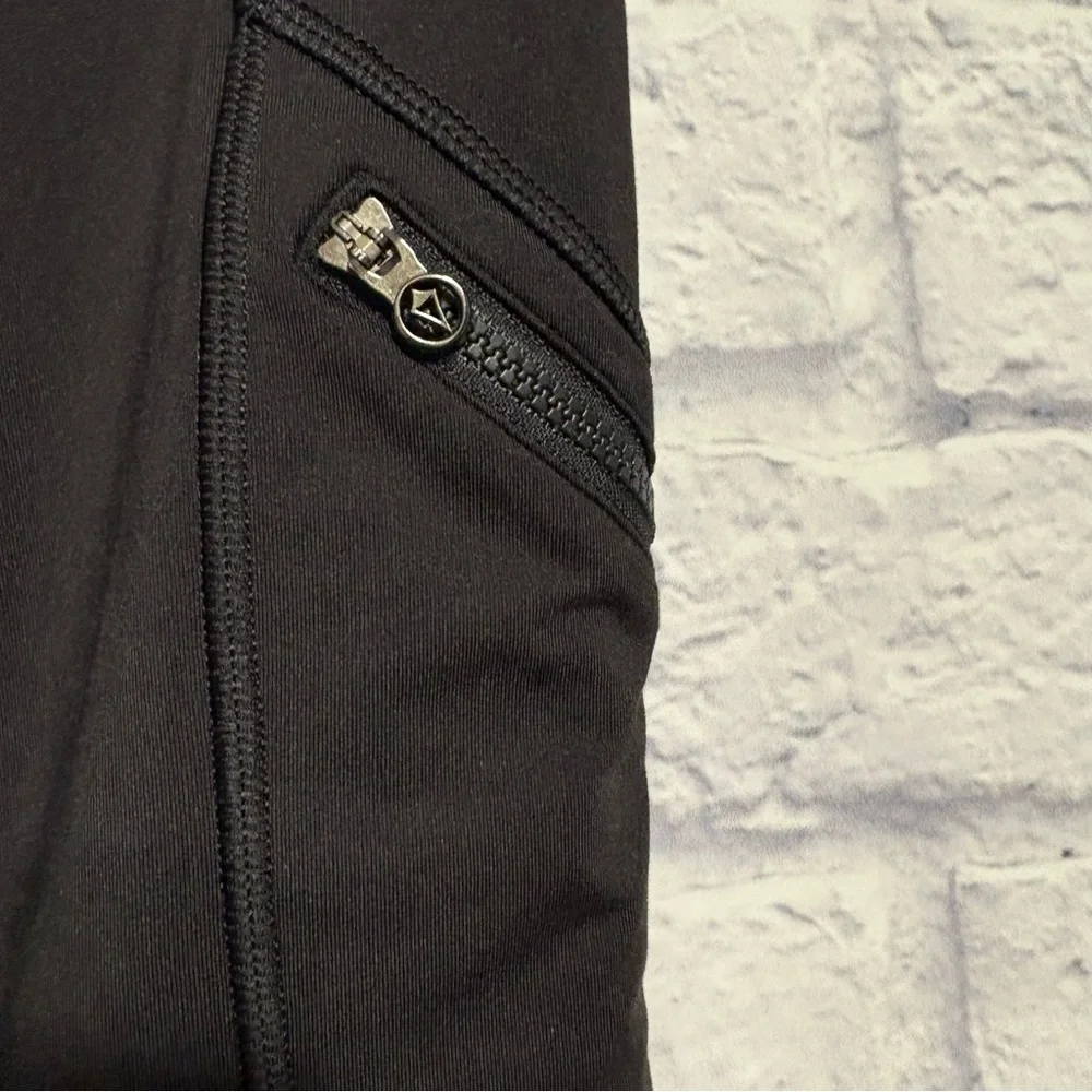 Ivivva by Lululemon Black Mesh Leggings with Striped Waistband Size 12 - Picture 7 of 9